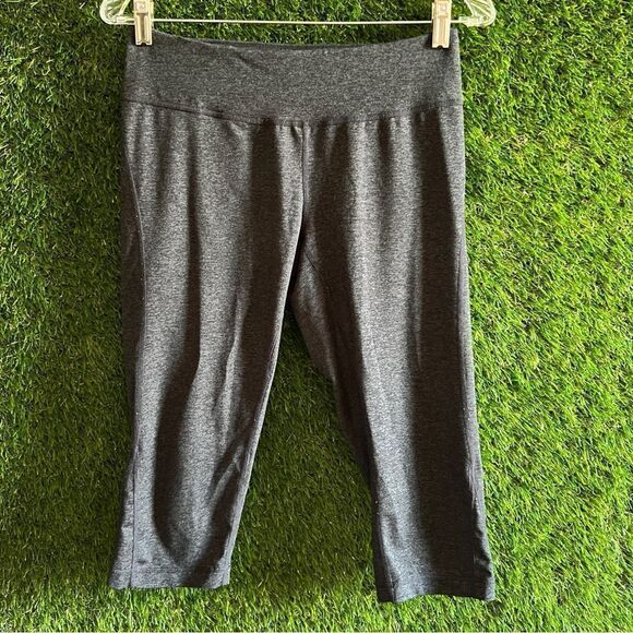 Zella Cropped Athletic Workout Capris Leggings - Picture 1 of 5